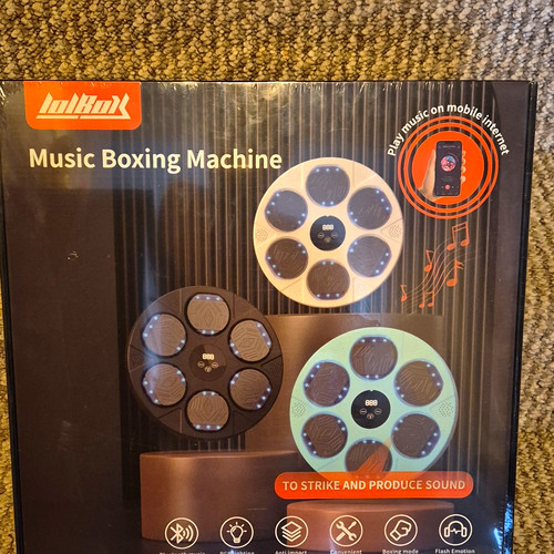 Lolbox music boxing machine - music,